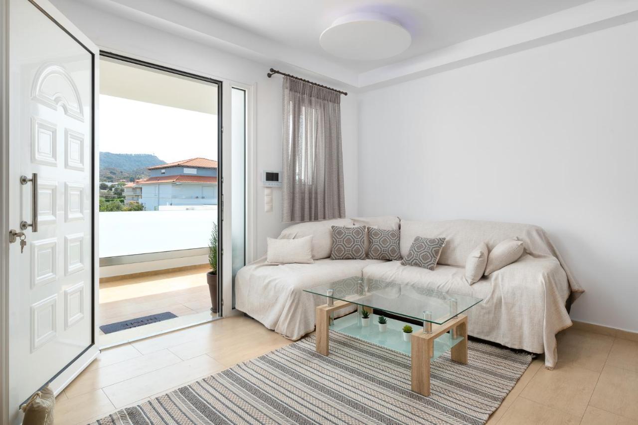 White House Kokas Luxury Apartments Kremastí Exterior foto